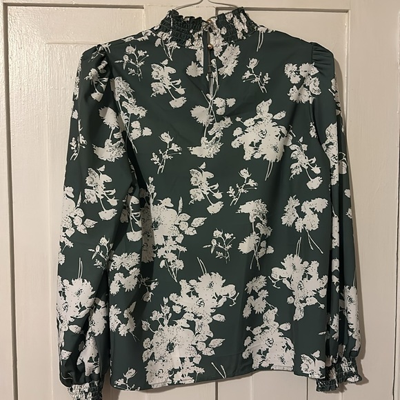 Green floral blouse - Picture 4 of 5